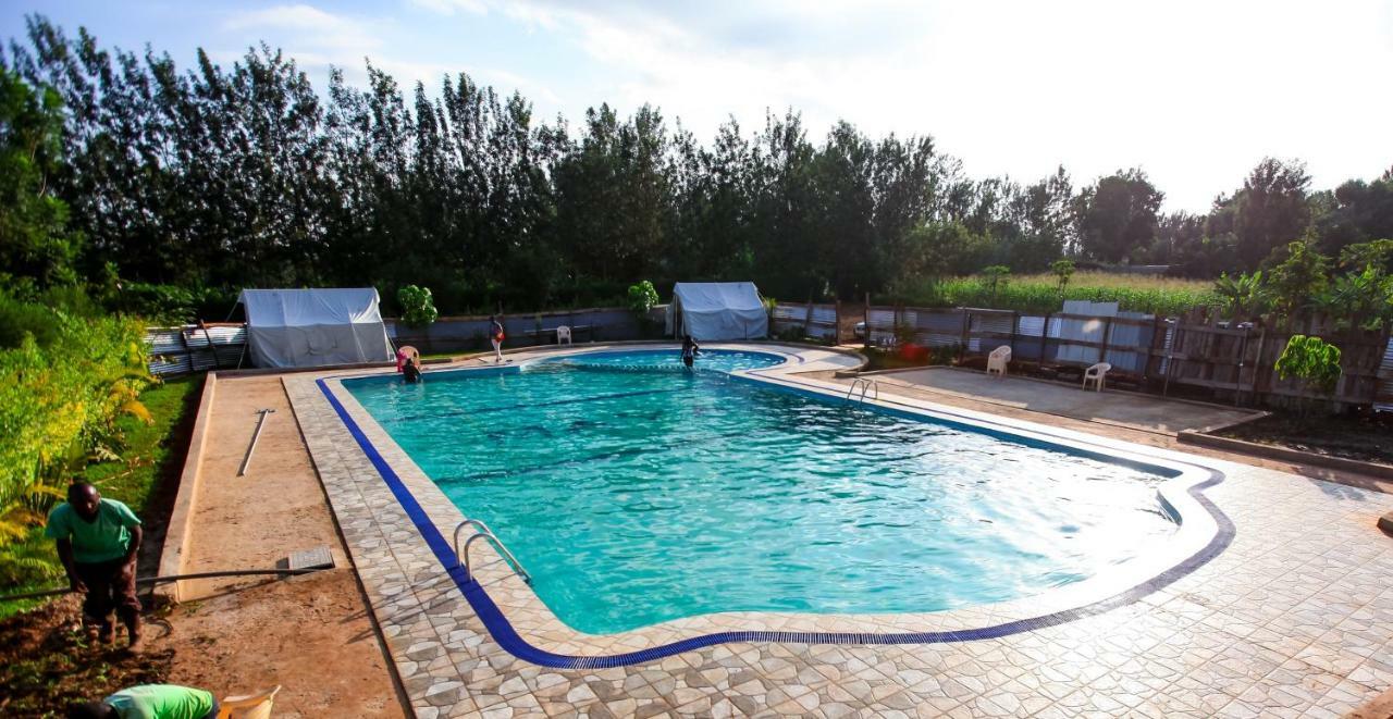 Maya Gardens Sagana Resort エクステリア 写真