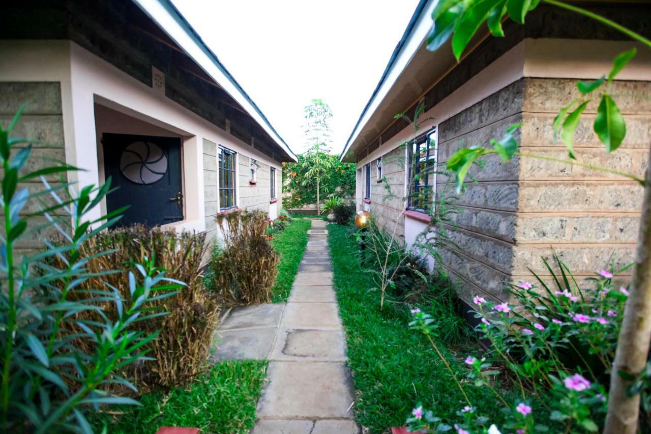 Maya Gardens Sagana Resort エクステリア 写真