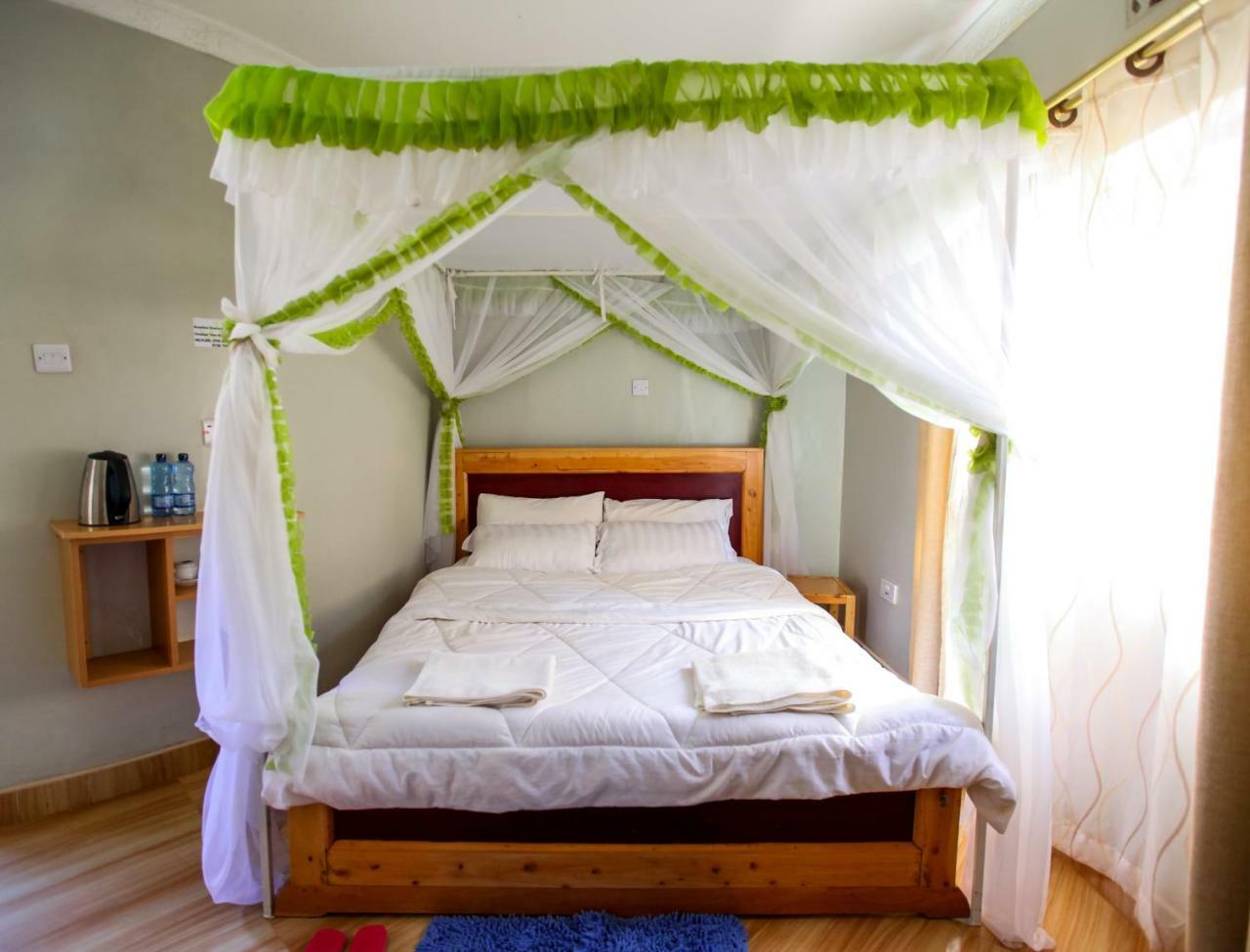 Maya Gardens Sagana Resort エクステリア 写真